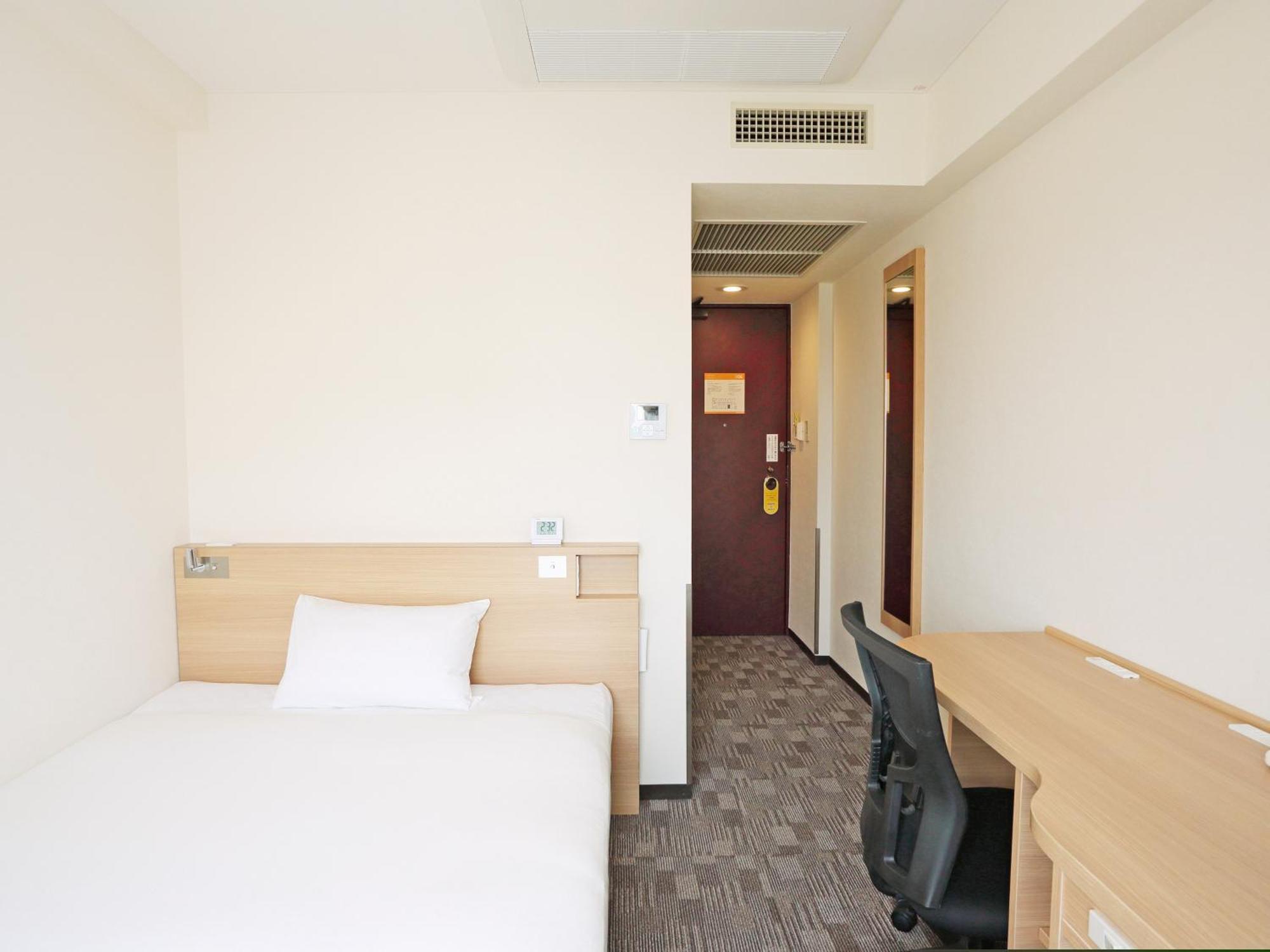 Smile Hotel Kumagaya Værelse billede